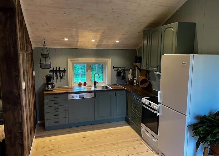 Daire Stall-loftet, Aastroen Gard,